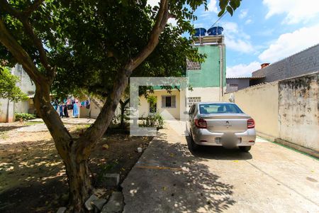 Casa à venda com 165m², 2 quartos e 2 vagas Casa à venda com 165m², 2 quartos e 2 vagasQuintal