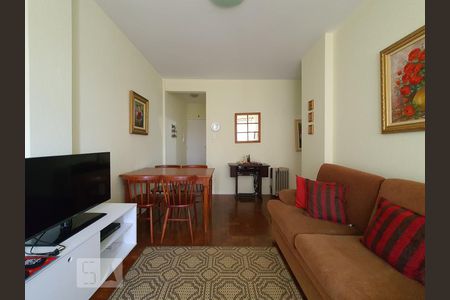 Apartamento à venda com 46m², 1 quarto e sem vaga Apartamento à venda com 46m², 1 quarto e sem vagaSala