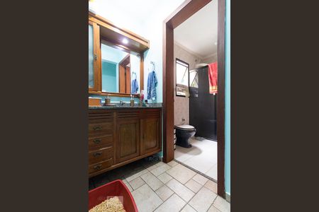 Casa à venda com 168m², 3 quartos e 2 vagasBanheiro Social