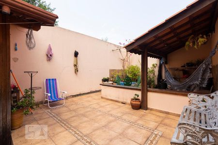 Casa à venda com 168m², 3 quartos e 2 vagasÁrea Externa