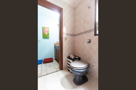 Casa à venda com 168m², 3 quartos e 2 vagasBanheiro Social