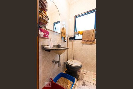 Casa à venda com 168m², 3 quartos e 2 vagasLavabo