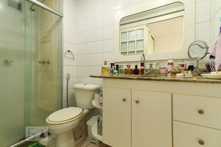 Apartamento à venda com 94m², 3 quartos e 1 vaga Apartamento à venda com 94m², 3 quartos e 1 vagaBanheiro da Suíte