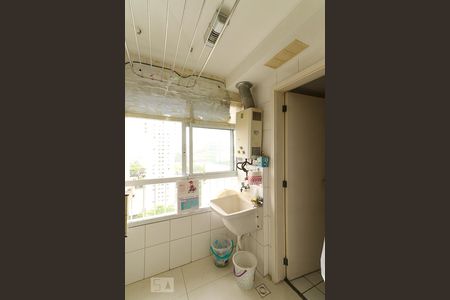 Apartamento à venda com 94m², 3 quartos e 1 vagaÁrea de Serviço