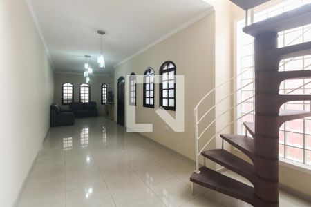 Sala  de casa à venda com 3 quartos, 154m² em Vila Carrão, São Paulo