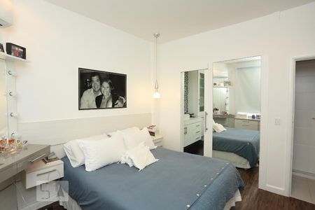 Apartamento à venda com 98m², 2 quartos e sem vagaQuarto Suíte 1