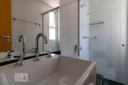 Apartamento para alugar com 2 quartos, 63m² em Carmo, Belo Horizonte
