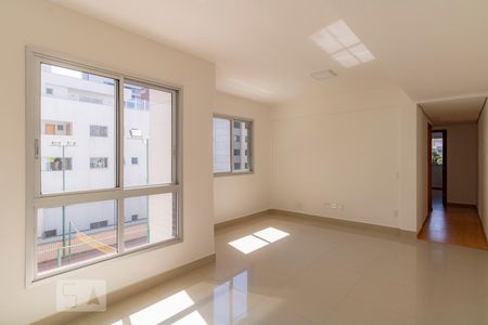 Apartamento para alugar com 2 quartos, 63m² em Carmo, Belo Horizonte