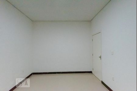 Casa à venda com 890m², 5 quartos e 7 vagasQuarto