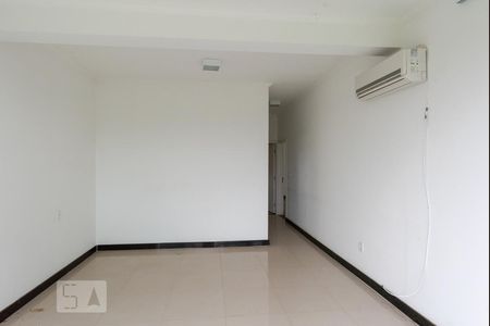 Casa à venda com 890m², 5 quartos e 7 vagasSuíte 2