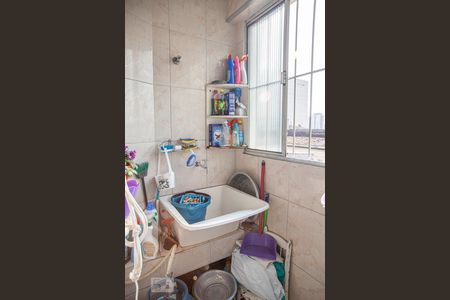 Apartamento à venda com 100m², 2 quartos e sem vaga Apartamento à venda com 100m², 2 quartos e sem vagaLavanderia