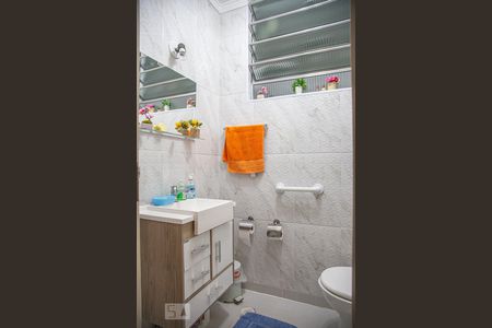 Apartamento à venda com 100m², 2 quartos e sem vaga Apartamento à venda com 100m², 2 quartos e sem vagaLavabo