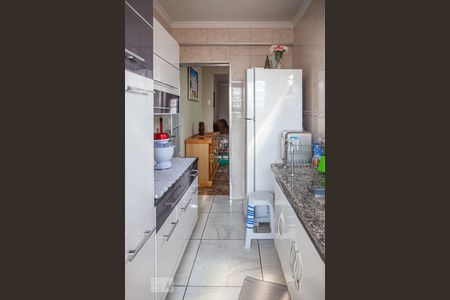 Apartamento à venda com 100m², 2 quartos e sem vaga Apartamento à venda com 100m², 2 quartos e sem vagaCozinha