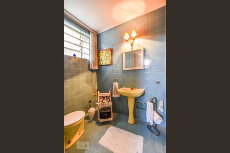 Casa à venda com 511m², 3 quartos e 4 vagas Casa à venda com 511m², 3 quartos e 4 vagasSuíte 2 - Banheiro