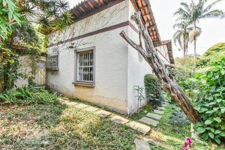 Casa à venda com 511m², 3 quartos e 4 vagas Casa à venda com 511m², 3 quartos e 4 vagasÁrea Externa