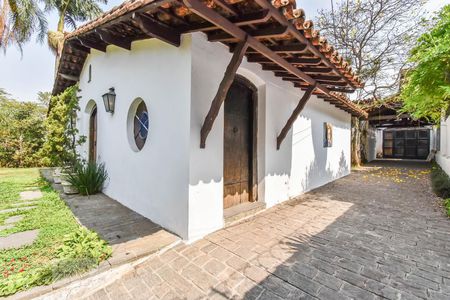Casa à venda com 511m², 3 quartos e 4 vagas Casa à venda com 511m², 3 quartos e 4 vagasÁrea Externa