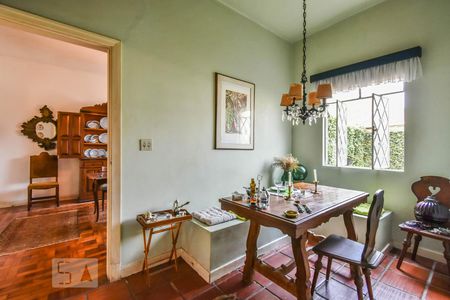 Casa à venda com 511m², 3 quartos e 4 vagas Casa à venda com 511m², 3 quartos e 4 vagasCopa