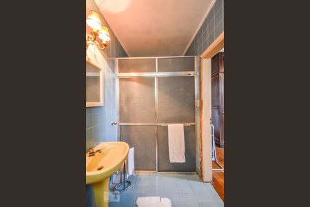 Casa à venda com 511m², 3 quartos e 4 vagas Casa à venda com 511m², 3 quartos e 4 vagasSuíte 2 - Banheiro