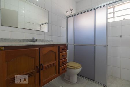 Banheiro de casa à venda com 3 quartos, 170m² em Cidade Monções, São Paulo