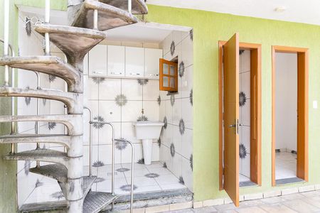 Casa à venda com 175m², 4 quartos e 2 vagas Casa à venda com 175m², 4 quartos e 2 vagasÁrea de Serviço