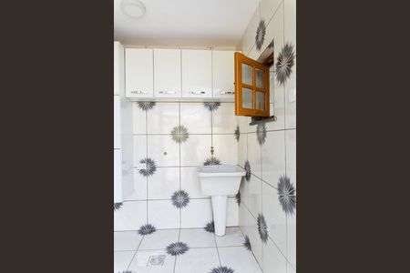 Casa à venda com 175m², 4 quartos e 2 vagas Casa à venda com 175m², 4 quartos e 2 vagasÁrea de Serviço