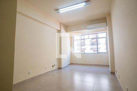 Quarto  de kitnet/studio para alugar com 1 quarto, 27m² em Centro, Rio de Janeiro