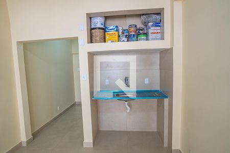 Quarto - cozinha de kitnet/studio para alugar com 1 quarto, 27m² em Centro, Rio de Janeiro