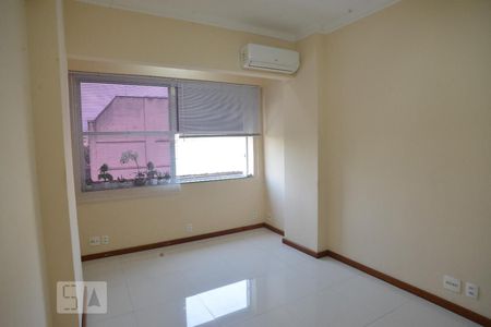 Sala de kitnet/studio para alugar com 1 quarto, 27m² em Centro, Rio de Janeiro