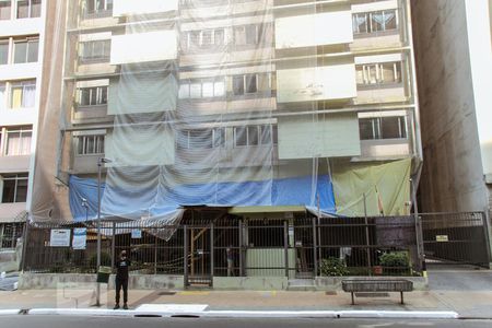 Fachada e portaria de kitnet/studio para alugar com 1 quarto, 46m² em Bela Vista, São Paulo