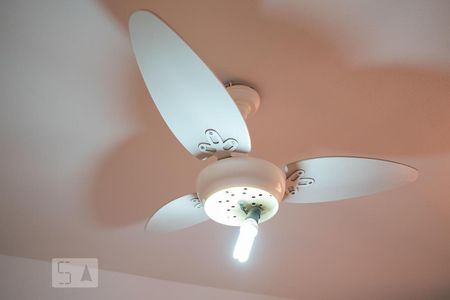 Apartamento à venda com 78m², 2 quartos e 2 vagas Apartamento à venda com 78m², 2 quartos e 2 vagasQuarto