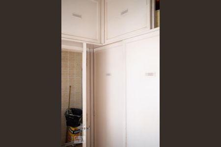 Apartamento à venda com 78m², 2 quartos e 2 vagas Apartamento à venda com 78m², 2 quartos e 2 vagasQuarto de Serviço