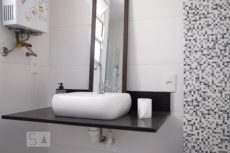 Apartamento à venda com 78m², 2 quartos e 2 vagas Apartamento à venda com 78m², 2 quartos e 2 vagasBanheiro