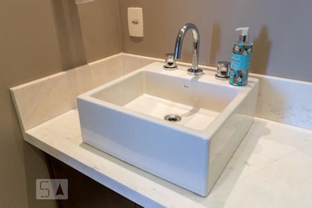Detalhe do Banheiro do Corredor de apartamento à venda com 2 quartos, 71m² em Tamboré, Barueri