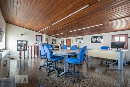 Casa para alugar com 350m², 3 quartos e sem vagaSala Piso 3