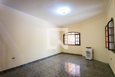  Sala de estar de casa para alugar com 3 quartos, 197m² em Vila Silvestre, Santo André