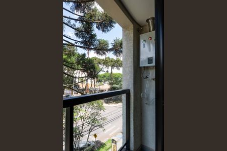 Sacada de kitnet/studio à venda com 1 quarto, 40m² em Bacacheri, Curitiba