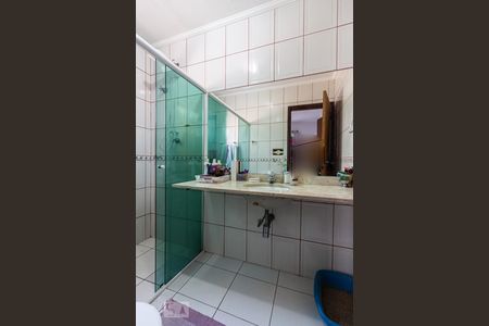 Casa à venda com 286m², 3 quartos e 2 vagasBanheiro da Suite 2