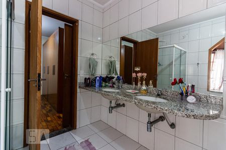 Casa à venda com 286m², 3 quartos e 2 vagasBanheiro da Suite 1