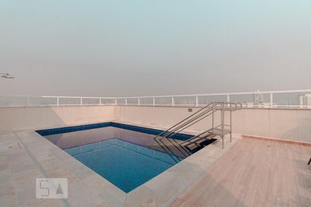 Studio para alugar com 26m², 1 quarto e sem vagaPiscina