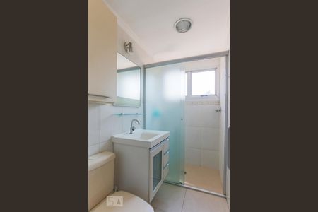 Banheiro de apartamento à venda com 2 quartos, 60m² em Chácara Inglesa, São Paulo