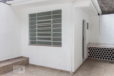 Apartamento para alugar com 96m², 2 quartos e sem vagaQuintal