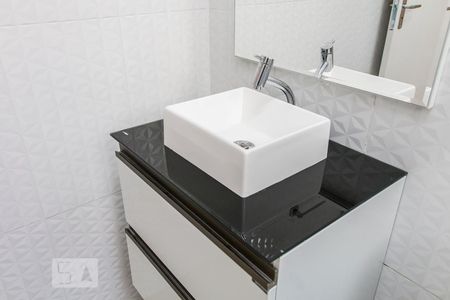 Apartamento para alugar com 96m², 2 quartos e sem vagaBanheiro