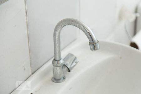 Casa para alugar com 80m², 2 quartos e 1 vaga Casa para alugar com 80m², 2 quartos e 1 vagaBanheiro