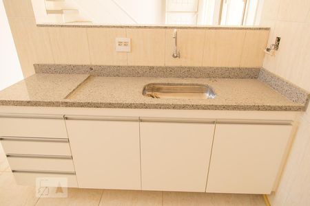 Casa para alugar com 80m², 2 quartos e 1 vaga Casa para alugar com 80m², 2 quartos e 1 vagaCozinha