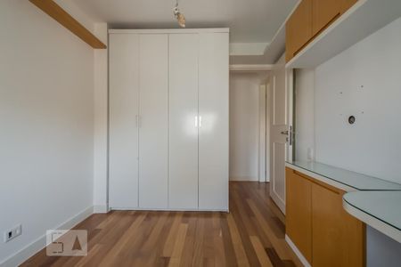 Quarto 1 de apartamento para alugar com 2 quartos, 70m² em Cidade Monções, São Paulo