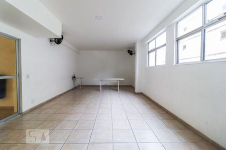 Apartamento à venda com 102m², 4 quartos e 1 vaga Apartamento à venda com 102m², 4 quartos e 1 vagaÁrea comum - Salão de festas