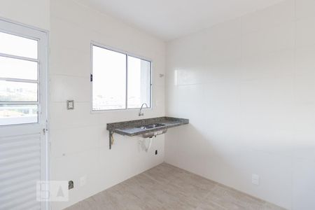 Cozinha de apartamento para alugar com 2 quartos, 71m² em Vila Baruel, São Paulo