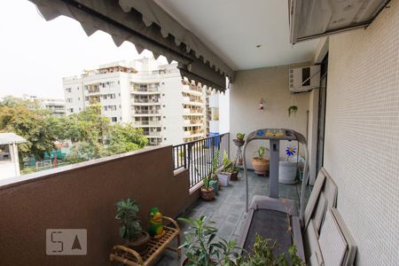 Apartamento à venda com 153m², 4 quartos e 2 vagasVaranda - Suítes