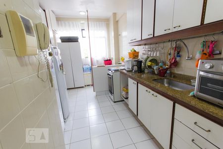 Apartamento à venda com 153m², 4 quartos e 2 vagasCozinha