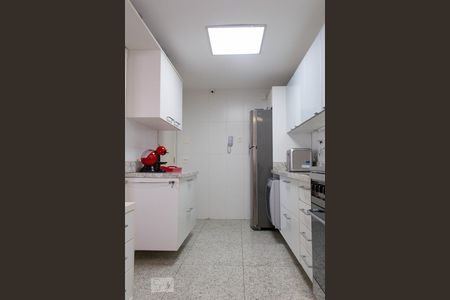 Apartamento à venda com 180m², 3 quartos e 3 vagasCozinha